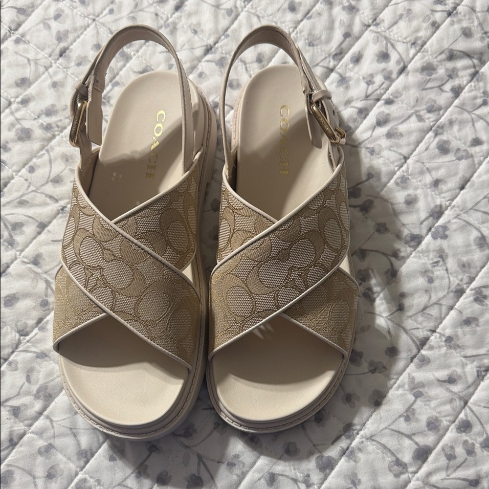 Coach Women's Cream and Tan Fraser Jacq Sandals 10 - Picture 4 of 8